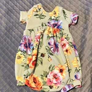 Macy Kate boutique- short sleeve bubble